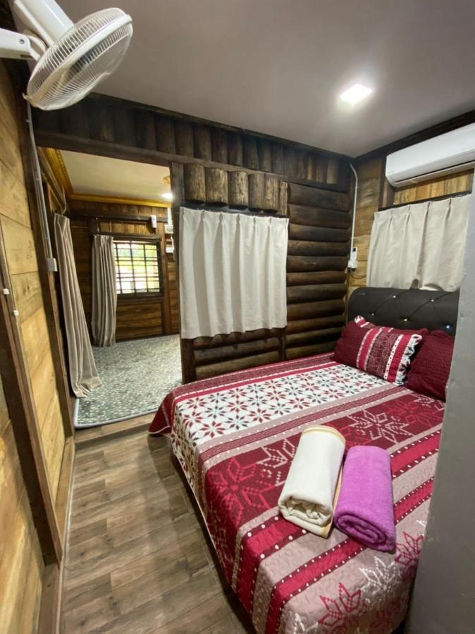 Homestay Dusun Ana Balun スリム・リバー エクステリア 写真
