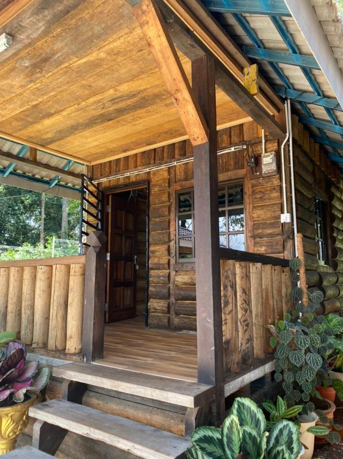 Homestay Dusun Ana Balun スリム・リバー エクステリア 写真