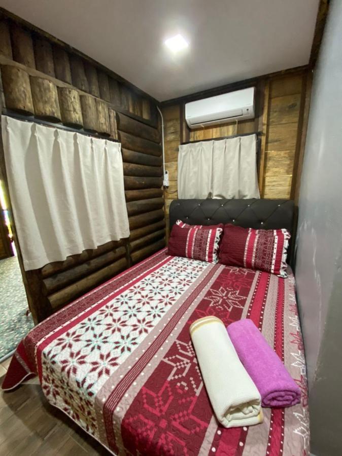 Homestay Dusun Ana Balun スリム・リバー エクステリア 写真