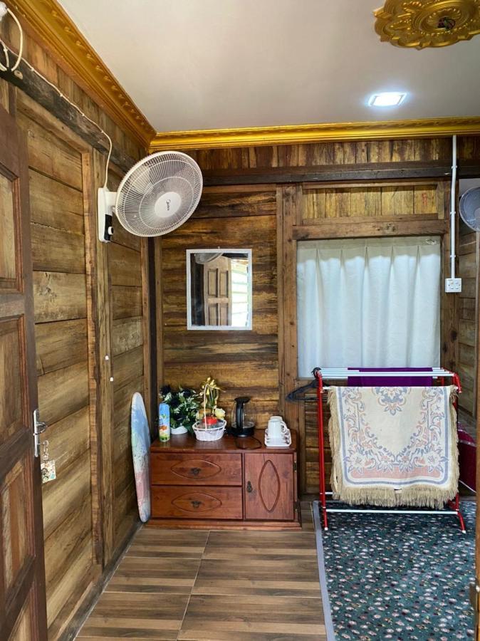 Homestay Dusun Ana Balun スリム・リバー エクステリア 写真